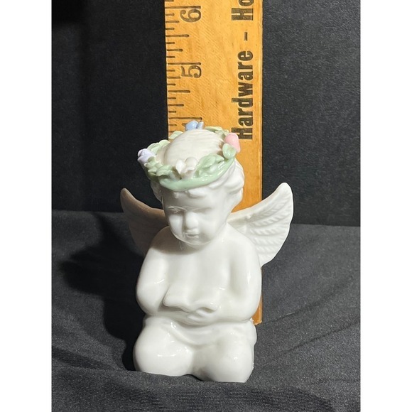 Small Glazed Ceramic angel reading bible. Flower headband. Shelf Decor. - Picture 5 of 6